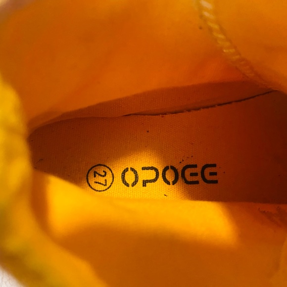 OCOEE toddler girls sneakers size 27 - Shiny Pearl Accents - Unique - box 57 - Picture 5 of 5